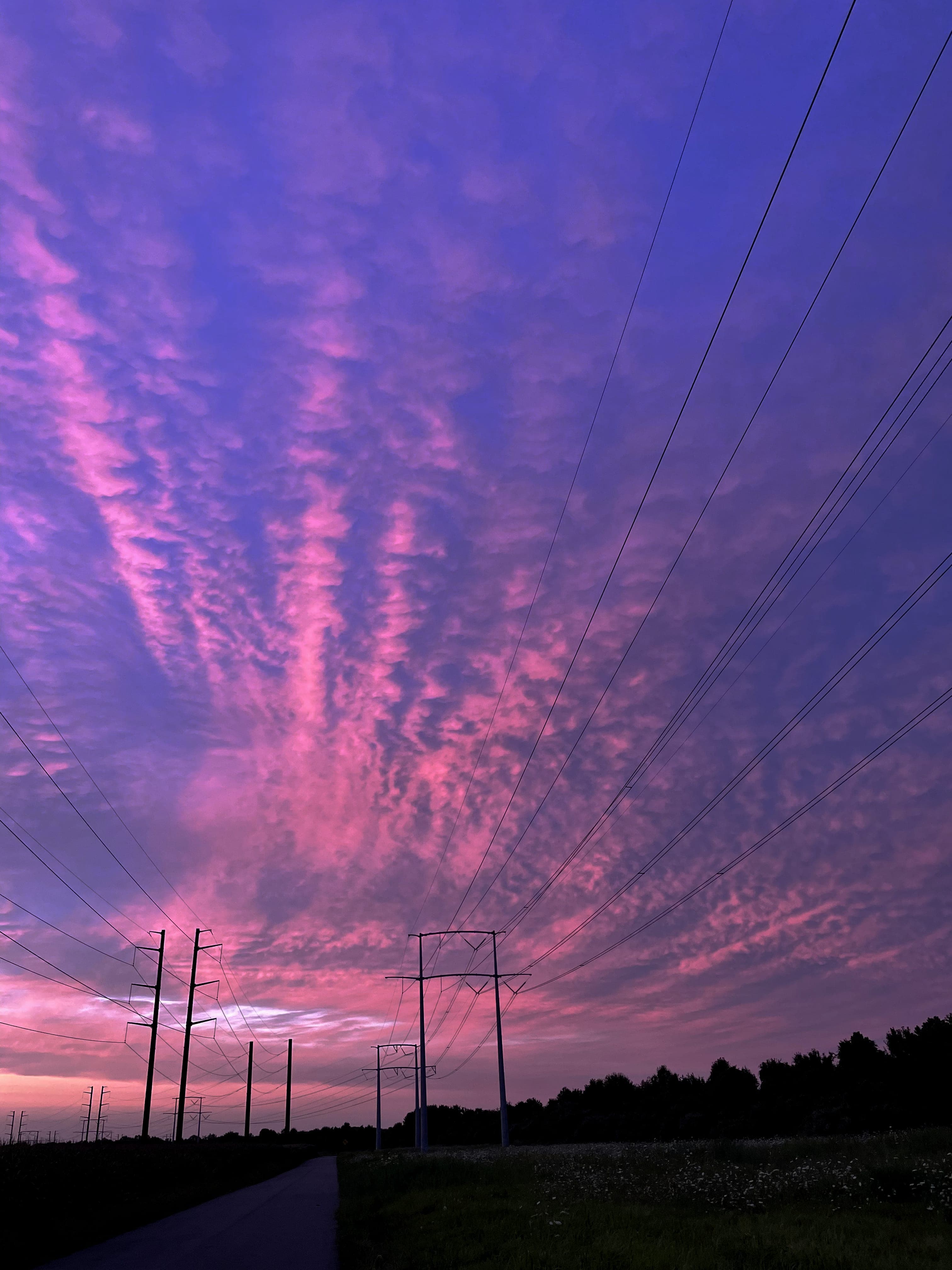 Photo of a street at sunset in Delaware, USA.